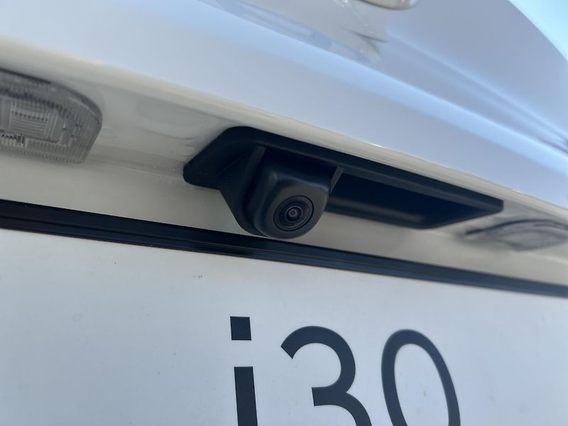Hyundai i30 WG 1,5i 70 kW MT COMFORT FL - fotka 6 z 30