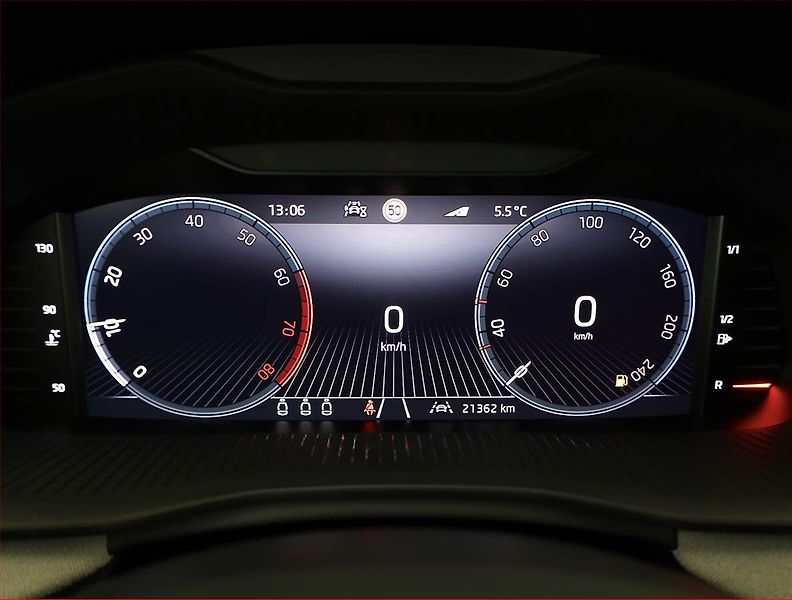 Škoda Scala (2024) Selection 1.0 TSI - fotka 9 z 21