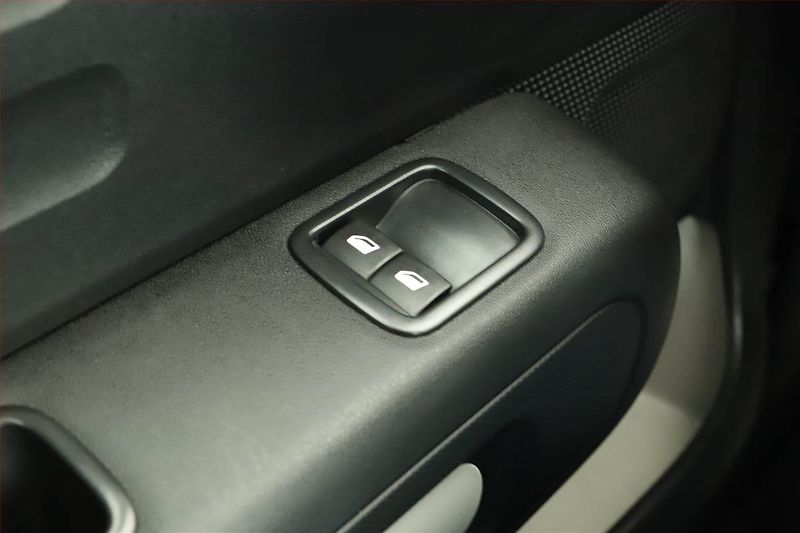 Citroën C3 (2021) 1.2 PureTech, ČR,1.maj - fotka 10 z 12
