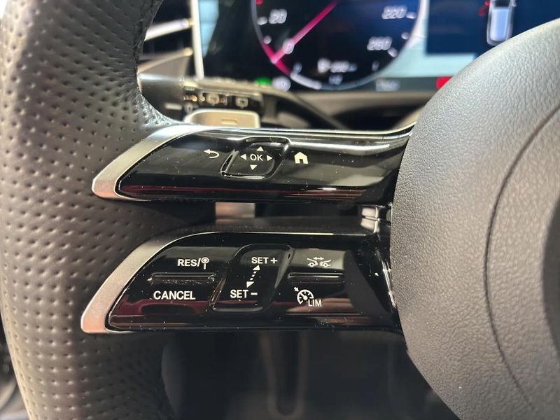 Mercedes-Benz Třídy E 220d AMG Advanced+ 360 DIGI.L - fotka 10 z 14