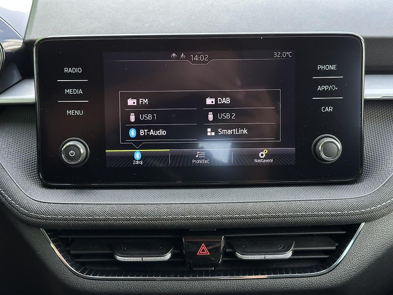 Škoda Fabia 1.0MPi Style 80PS KLIMA Smartl - fotka 22 z 36