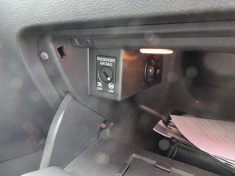 Škoda Rapid (2014) 1.2TSi,77kw,dobrá výbava,xenon - fotka 31 z 45