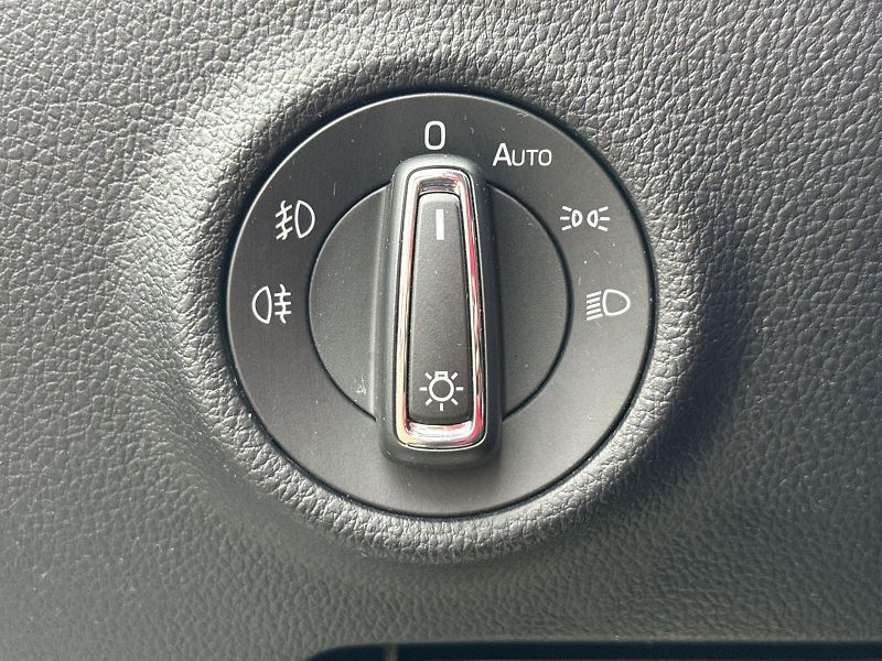 Škoda Superb (2020) Combi 2.0 TDI DSG Sportline - fotka 13 z 36
