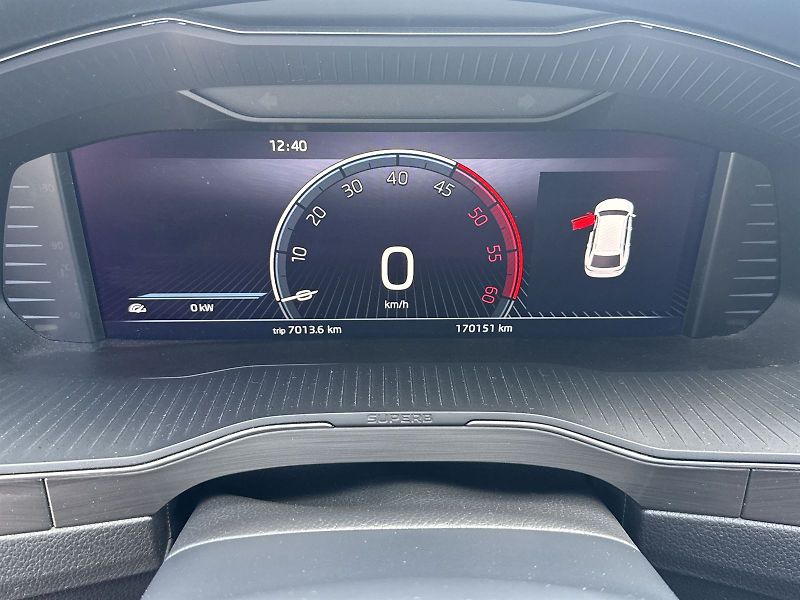 Škoda Superb (2023) Combi 2.0 TDI DSG Style - fotka 6 z 34