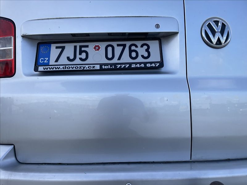 Volkswagen Transporter 2,0 TDI 103kw LONG 6míst Klima - fotka 26 z 40