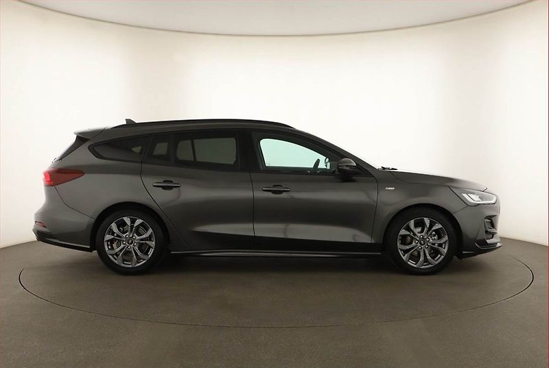 Ford Focus (2024) ST-Line 1.0 MHEV - fotka 6 z 14