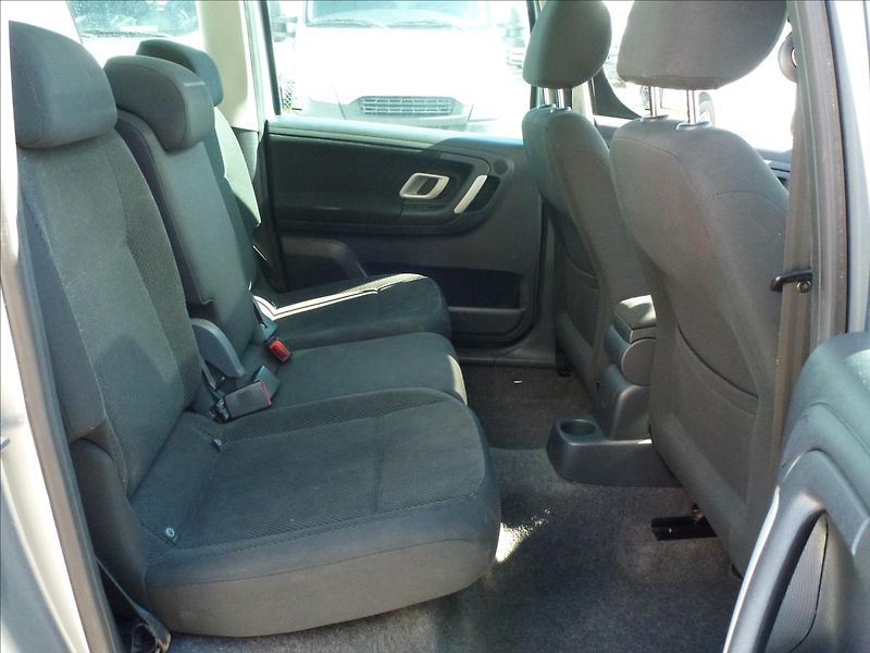 Škoda Roomster 1,9 TDI -  BEZ KOROZE !!!!!!! - fotka 28 z 54