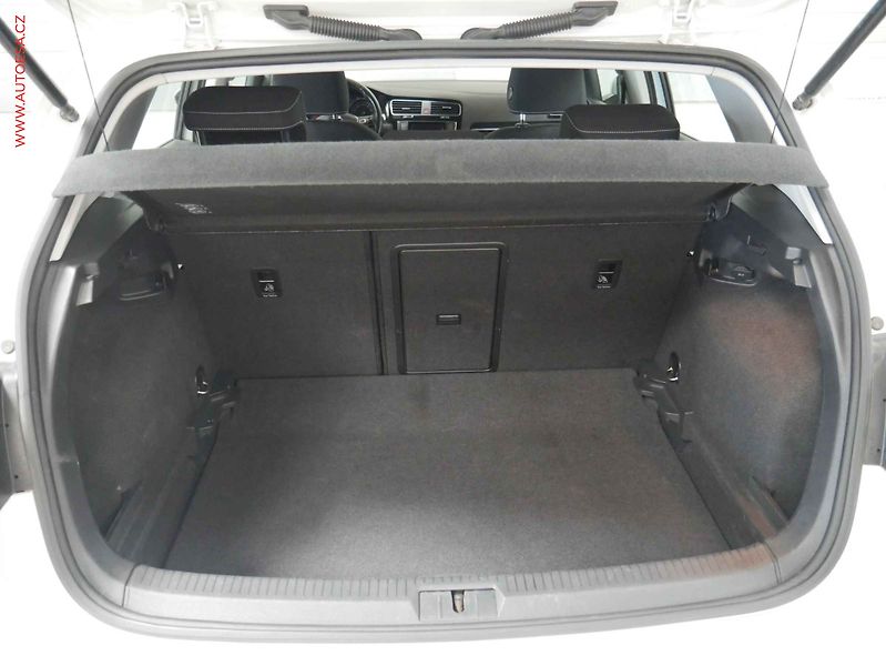 Volkswagen Golf (2014) 1.4 TSI, ČR, AC, výhřev sed. - fotka 7 z 25