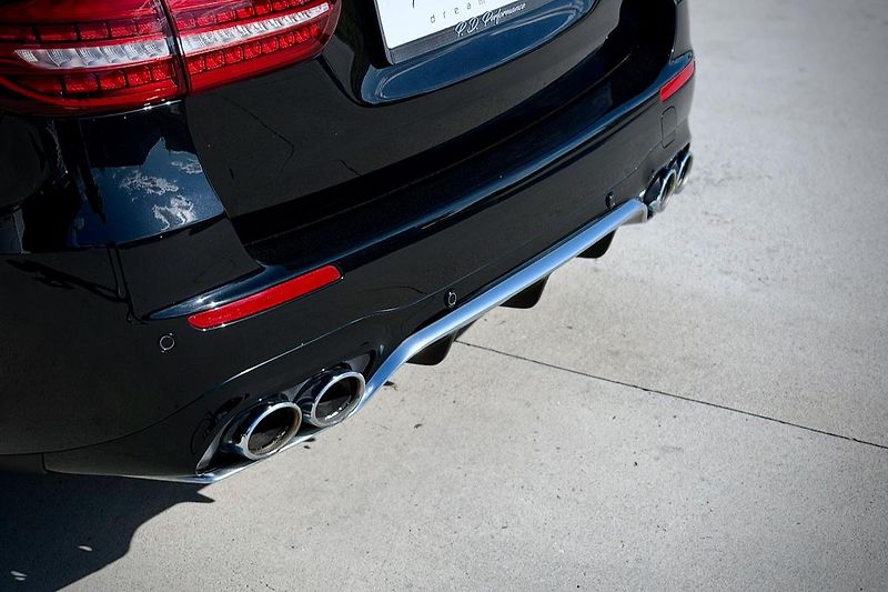Mercedes-Benz Třídy E (2018) Mercedes-Benz E 53 AMG 4Matic+ - fotka 17 z 52