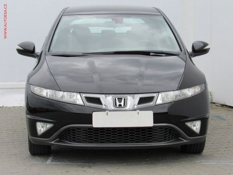 Honda Civic (2008) 1.8i-VTEC, Comfort - fotka 2 z 3