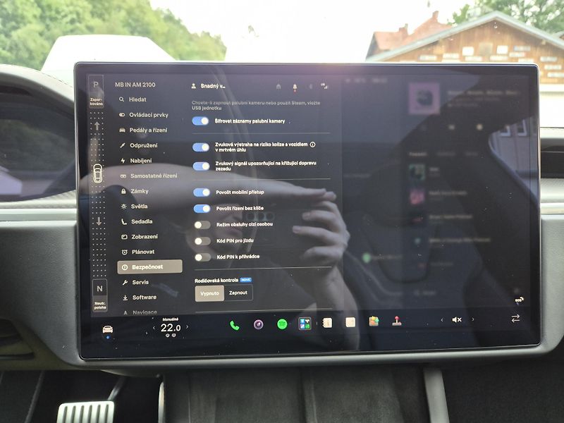 Tesla Model S PLAID PERFORMANCE - fotka 25 z 47