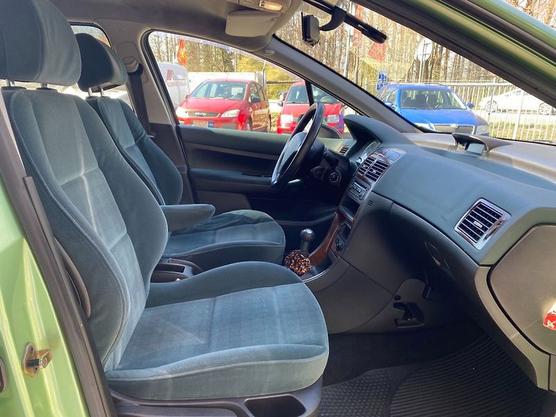 Peugeot 307 (2001) 2.0HDi Koupeno CZ - fotka 15 z 34