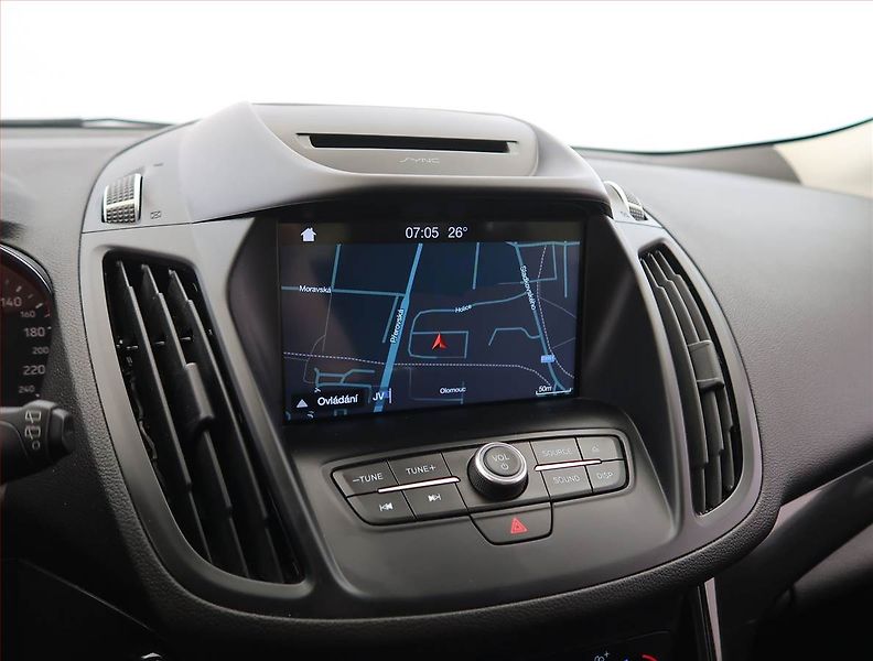 Ford Kuga (2017) 2.0 TDCi, 4X4, ČR,1.maj - fotka 13 z 19