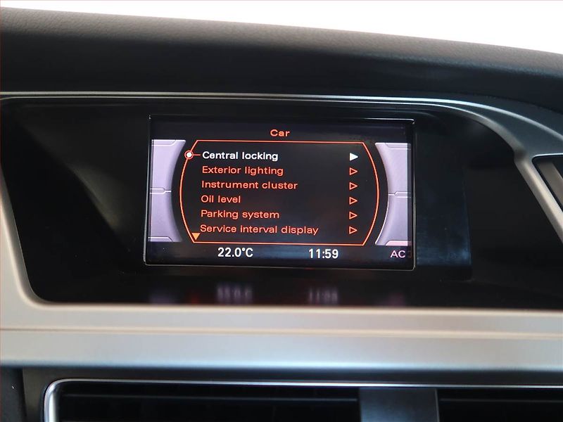 Audi A4 (2010) 2.0 TDI, Automat, Serv.kniha - fotka 12 z 15