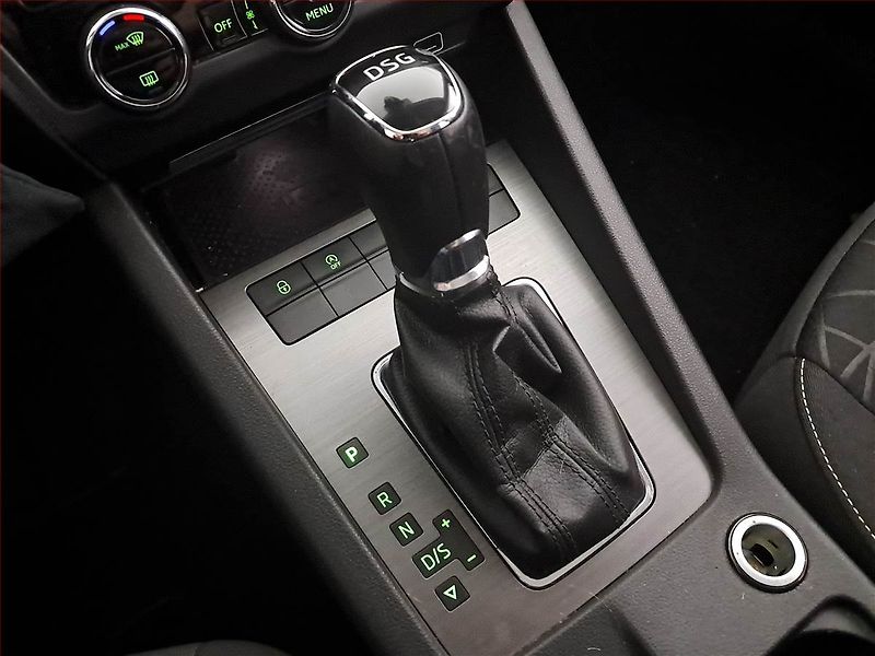 Škoda Octavia (2018) 1.6 TDI, Automat, Navi - fotka 13 z 24