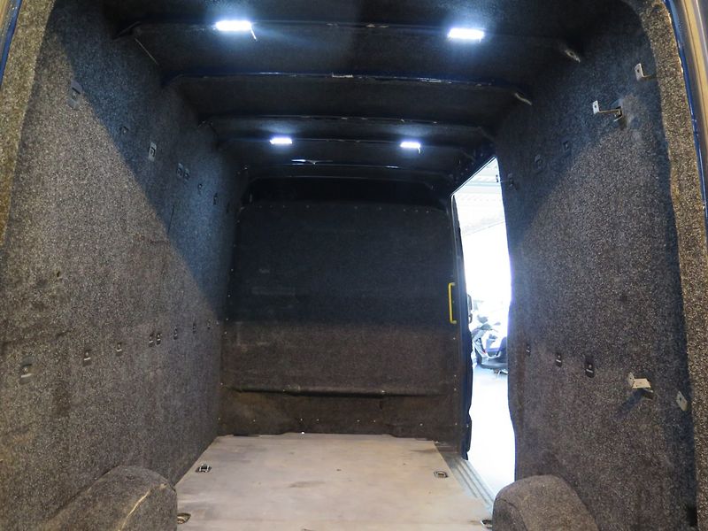 Volkswagen Crafter (2019) 2.0TDI,tažn,DPH,LED,klim,senzo - fotka 22 z 29