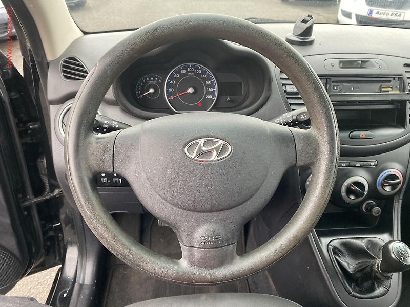 Hyundai i10 (2013) 1.1i, Klima - fotka 11 z 17