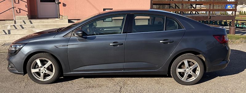 Renault Mégane (2018) Klima, kamera, výhřev sedadel - fotka 2 z 20