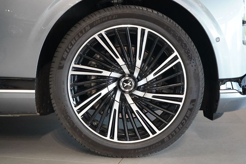 Xpeng G9 (2026) DEMO / SUPER CENA / AWD Perfor - fotka 8 z 56