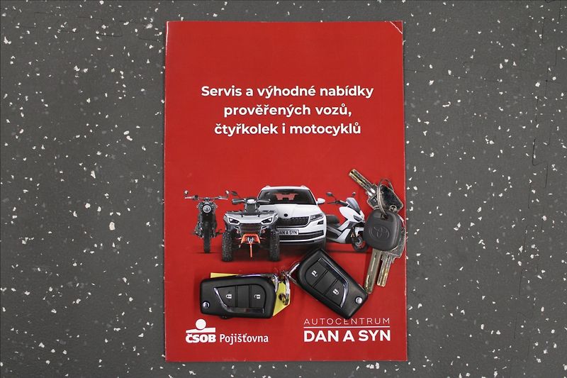 Toyota Hilux 2,4 D-4D 1.majitel CZ - fotka 31 z 37