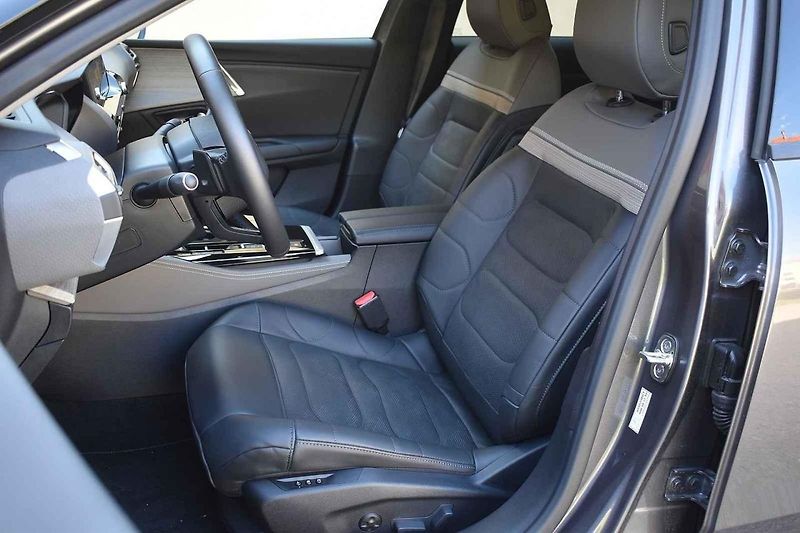 Auto je skvělé na delší rodinné výlety