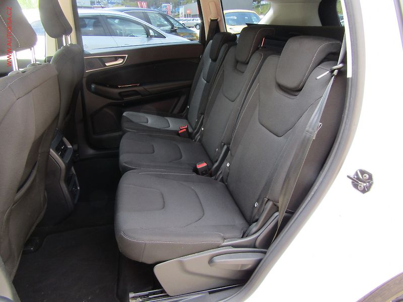 Ford S-MAX (2017) 2.0 TDCi, AT, navi, bixen - fotka 10 z 28