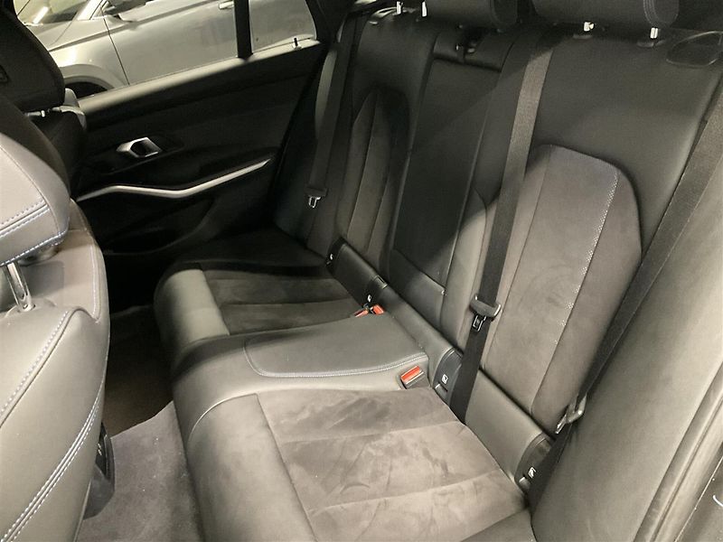 BMW Řada 3 330e M-Sport ACC Kam - fotka 10 z 19