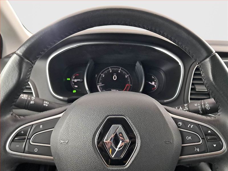 Renault Mégane (2017) Limited 1.2 TCe, Serv.kniha - fotka 19 z 27