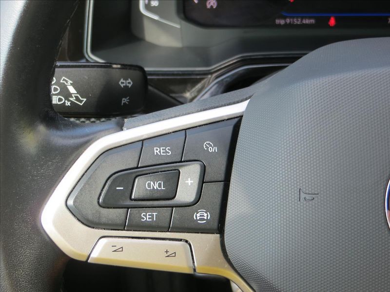 Volkswagen Polo 1,0 TSI 70kW Virtual+Digiklima - fotka 16 z 21