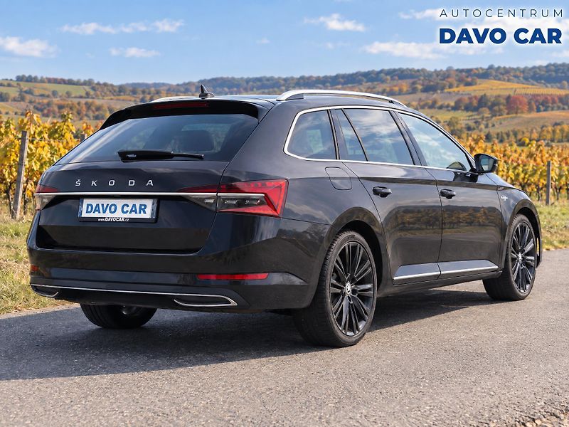 Škoda Superb 2,0 TDI 147kW 4x4 L&K DSG DPH - fotka 7 z 46