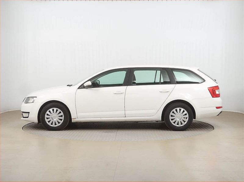 Škoda Octavia (2013) 1.6 TDI, Serv.kniha - fotka 3 z 14
