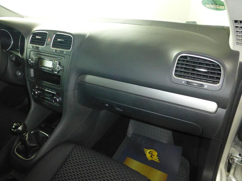 Volkswagen Golf (2009) 1,4I**DIGIKLIMA** - fotka 18 z 24