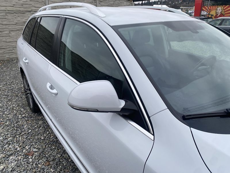 Škoda Superb 2.0TDi 4x4 170PS DSG L+K COMBI - fotka 61 z 158