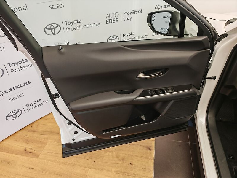 Lexus UX 300h Business TECH - fotka 24 z 36