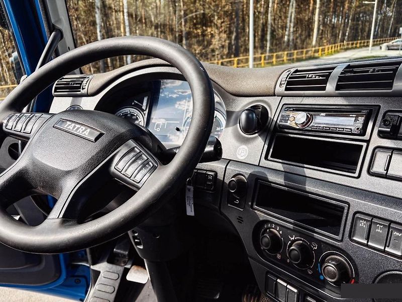 Tatra (2015) T 158 Phoenix 6x6 JNK EURO 6 - fotka 10 z 16
