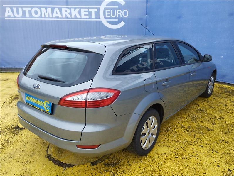 Ford Mondeo 2,0 107KW - fotka 4 z 16