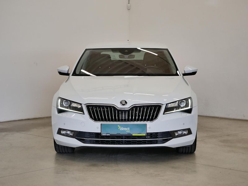 Škoda Superb - fotka 4 z 29