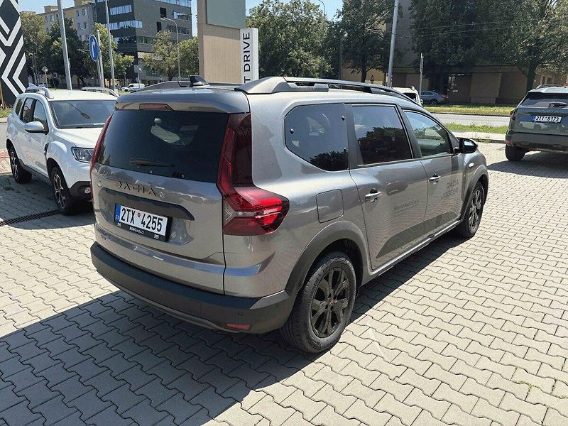 Dacia Jogger (2026) Extreme Hybrid 140 7míst Poboč - fotka 3 z 8