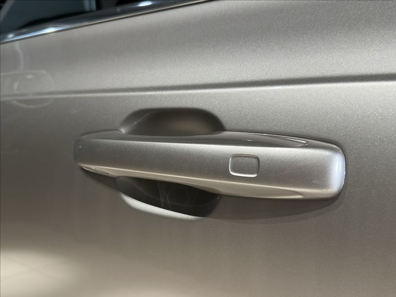 Volvo XC90 (2026) 2,0 T8  Plus Bright - fotka 7 z 25