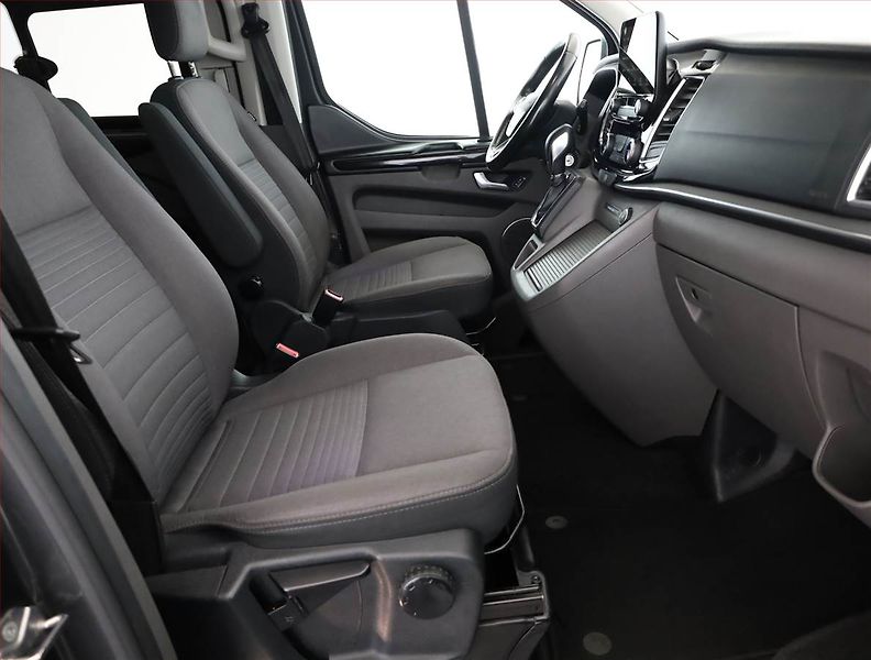 Ford Tourneo Custom (2018) Titanium 2.0 EcoBlue, ČR, DPH - fotka 7 z 16