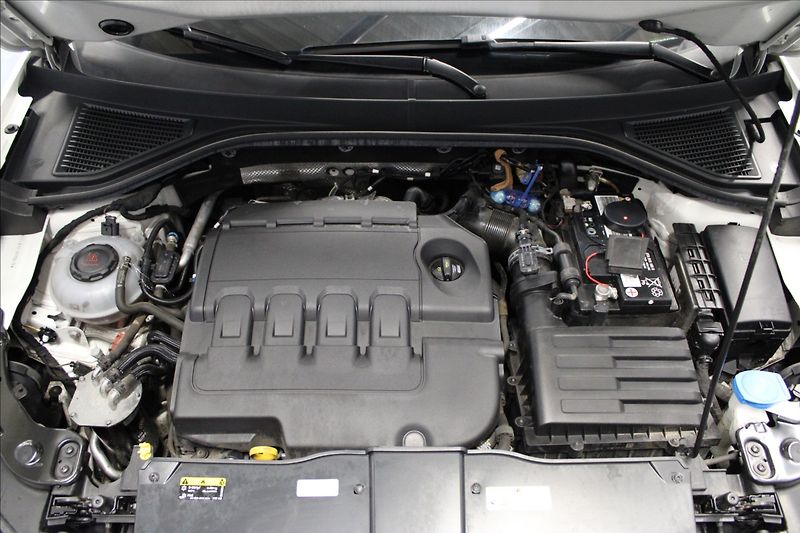 Volkswagen T-Roc 1,6 TDI 1. Majitel CZ TOP - fotka 6 z 35