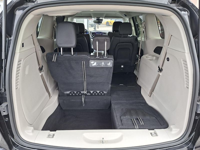 Chrysler Pacifica (2021) 3,6L V6, 7míst, kůže, Adapt - fotka 16 z 50