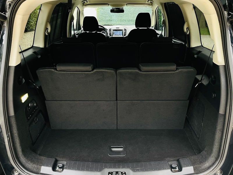 Ford Galaxy 2.0TDCi MANUÁL 7MÍST TAŽNÉ - fotka 22 z 53