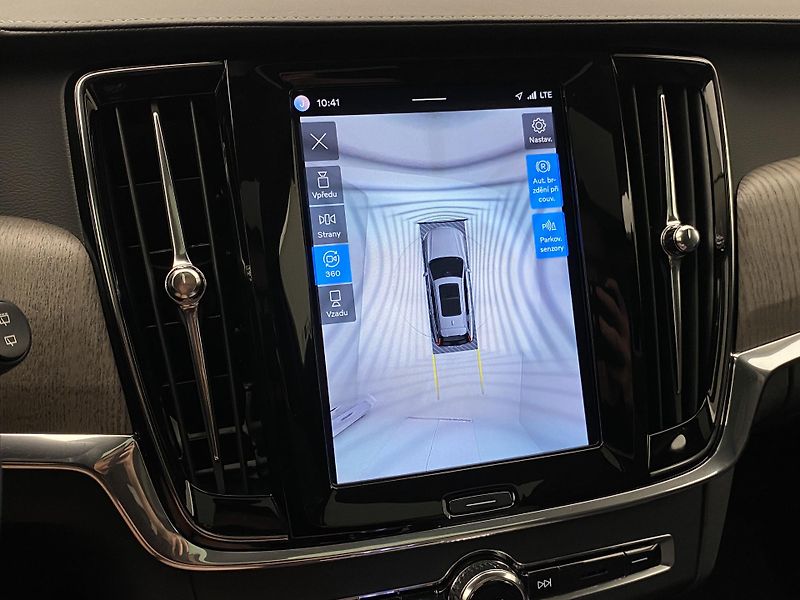 Volvo V90 CC B6 AWD BRIGHT PLUS AUT CZ - fotka 58 z 63