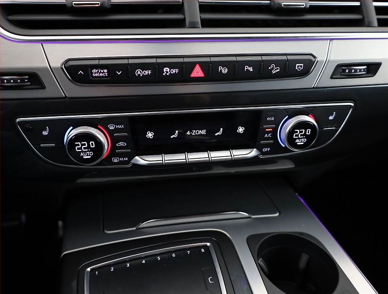 Audi Q7 (2017) S-Line 3.0 TDI - fotka 9 z 20