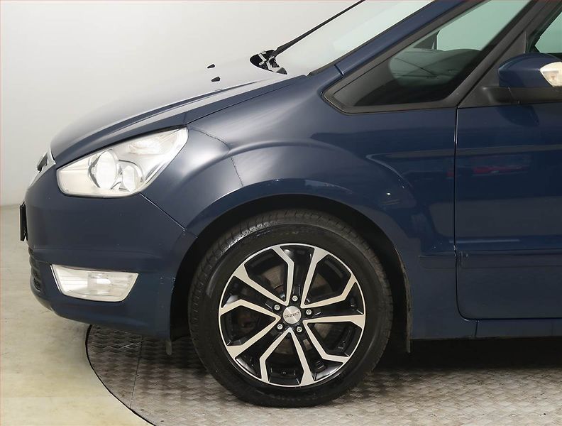 Ford Galaxy (2011) 2.0, Tempomat - fotka 14 z 16