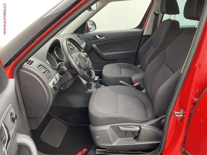 Škoda Yeti (2010) 2.0 TDi 4x4, Ambition, DSG, - fotka 9 z 18