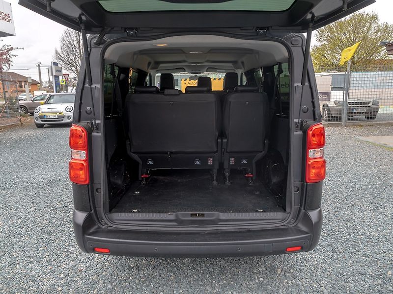 Citroën Jumpy (2019) 2.0D 110KW L 9sed – PO SERVISU - fotka 35 z 44