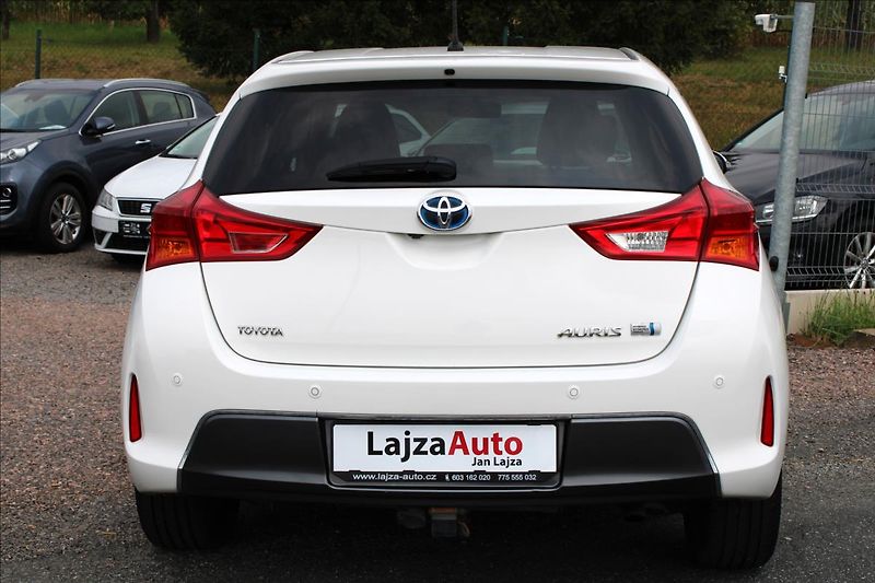 Toyota Auris 1,8 HYBRID KAMERA, SERVISKA - fotka 5 z 34