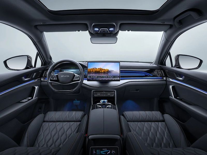 BYD Tang (2026) 4x4 | 7mi místné | V2L - fotka 4 z 10